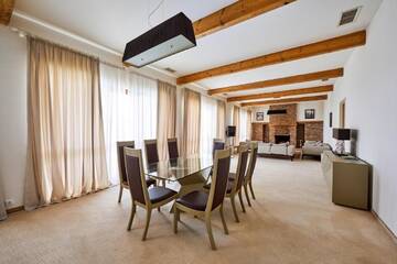 Фото номера Президентский люкс Cozy Family (в дополнительном здании) Отель Ambassadori Kachreti Golf Resort г. Kachretʼi 4
