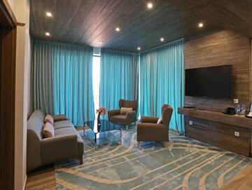 Фото номера Люкс Grand Terrace (в новом здании) Отель Ambassadori Kachreti Golf Resort г. Kachretʼi 2